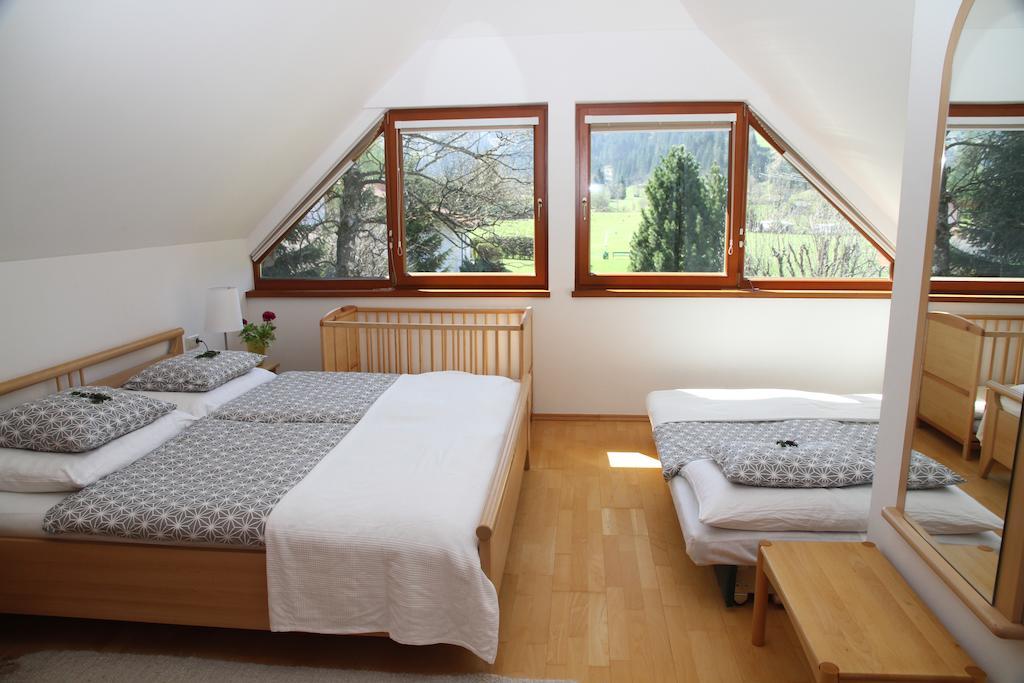 Villa Schnuck - Das Rote Ferienhaus Bad Gastein Habitación foto